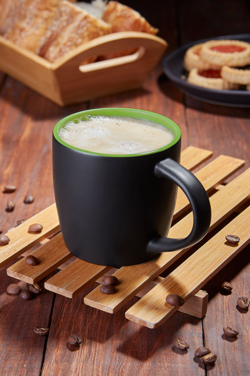 Taza ATZIRI de 11 oz con contraste entre interior y exterior
