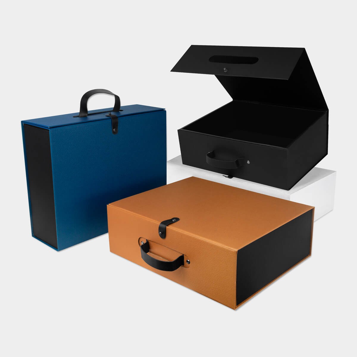 CAJA DE REGALO VERNE de cartón y curpiel para sets