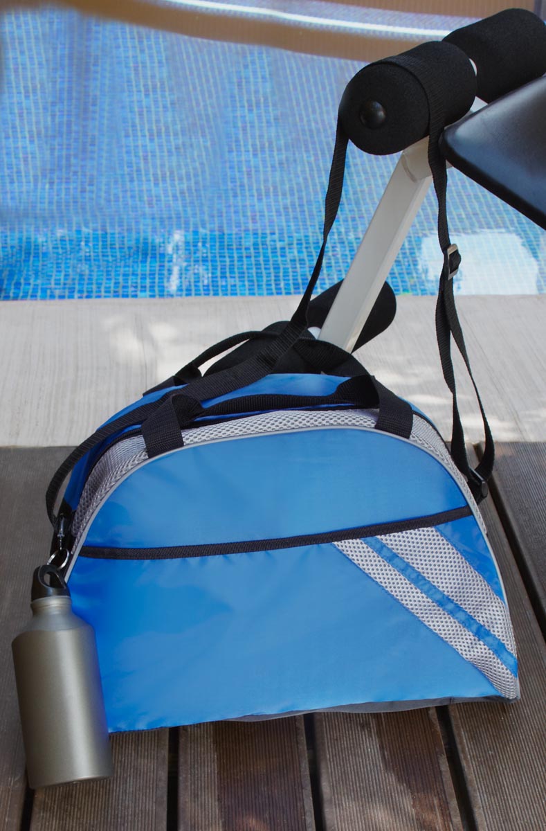 Bolsa de viaje con asas y correa ajustable para hombro