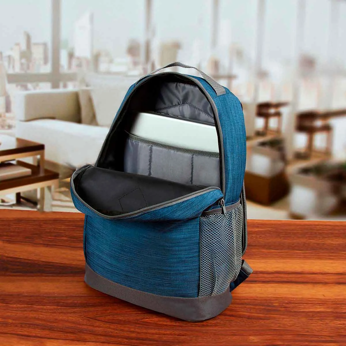 Compartimento principal con cierre de la MOCHILA WALLY
