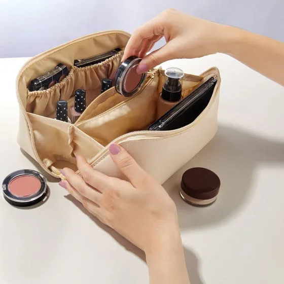 4. Cosmetiquera con organizadores internos.