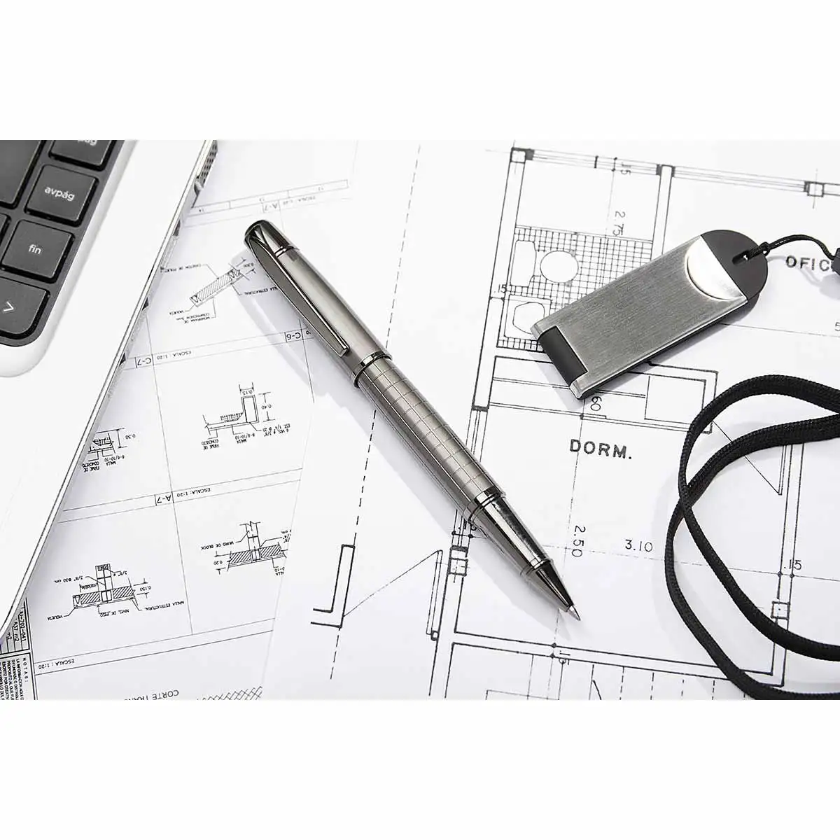 2. Bolígrafo roller ejecutivo con estuche.