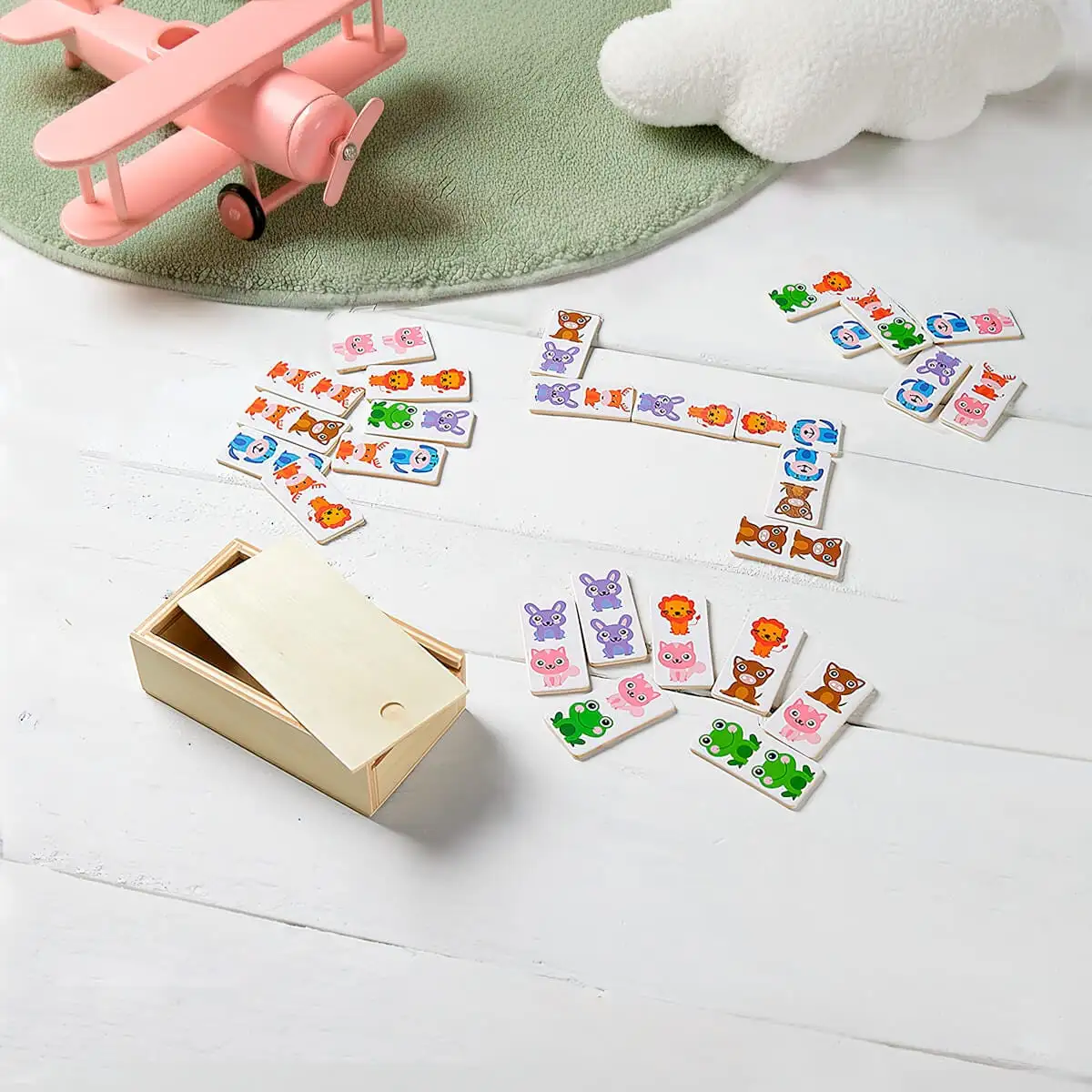 6. Dominó infantil para actividades escolares.