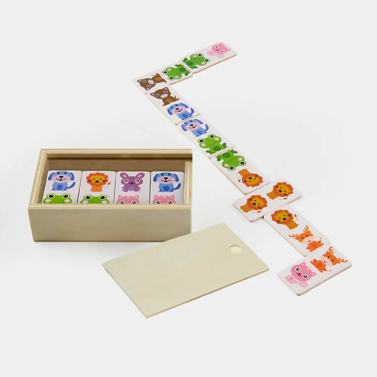 8. Dominó de madera para campañas educativas.