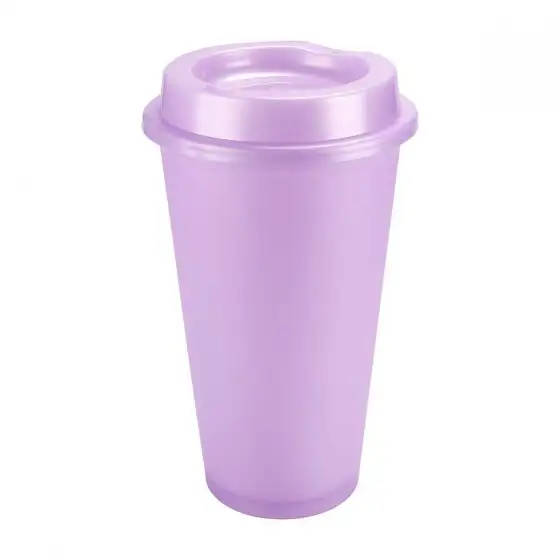 10. Vaso con tapa ranurada para activaciones empresariales.
